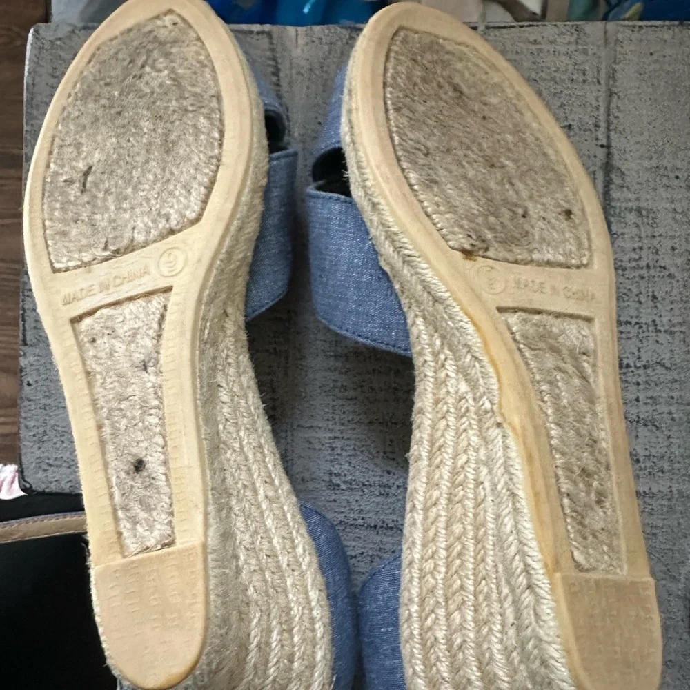 Talbots Denim Chambray Blue Women's Sandals Espadrilles Size 9 EUC